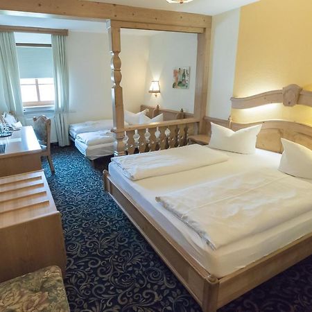 Hotel Loewen Randersacker Extérieur photo