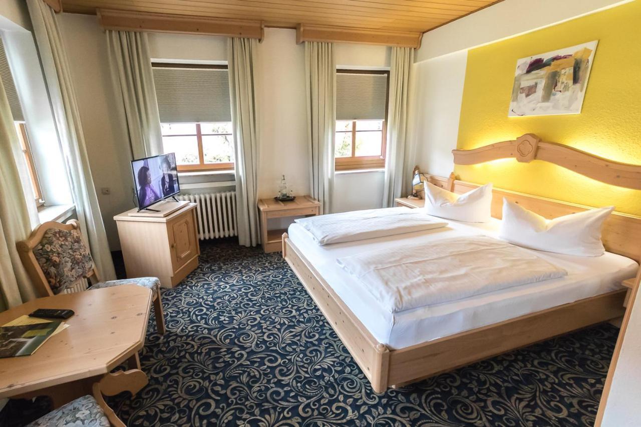 Hotel Loewen Randersacker Extérieur photo
