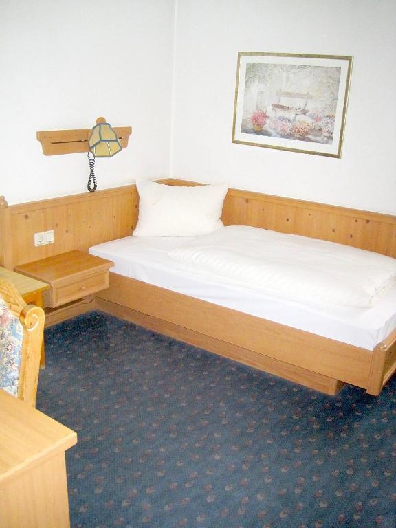 Hotel Loewen Randersacker Chambre photo