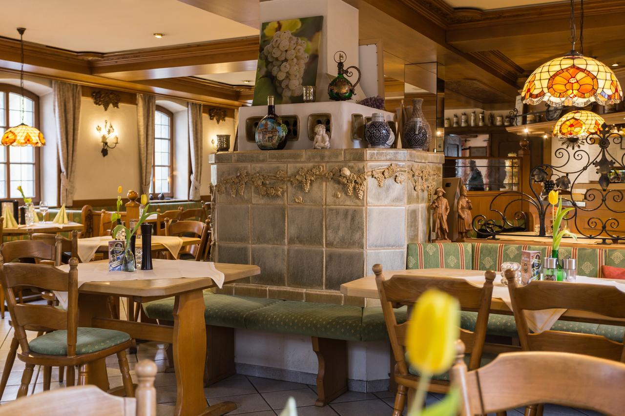 Hotel Loewen Randersacker Extérieur photo