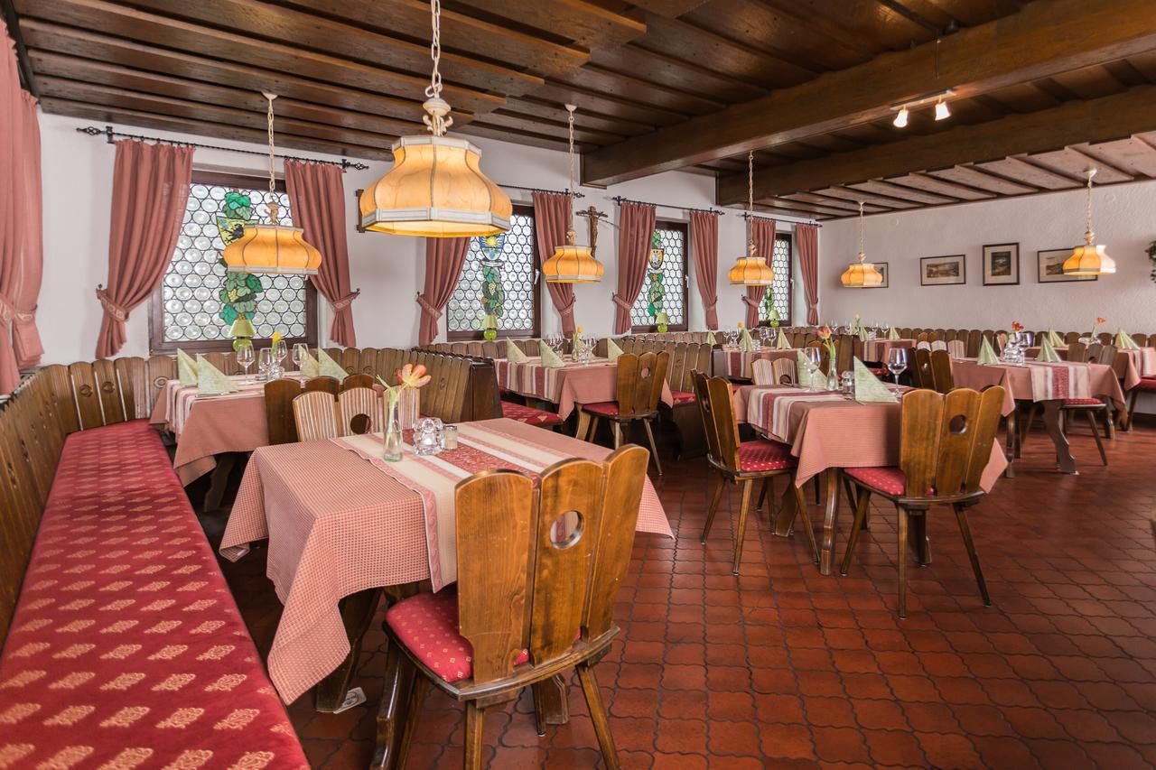 Hotel Loewen Randersacker Extérieur photo