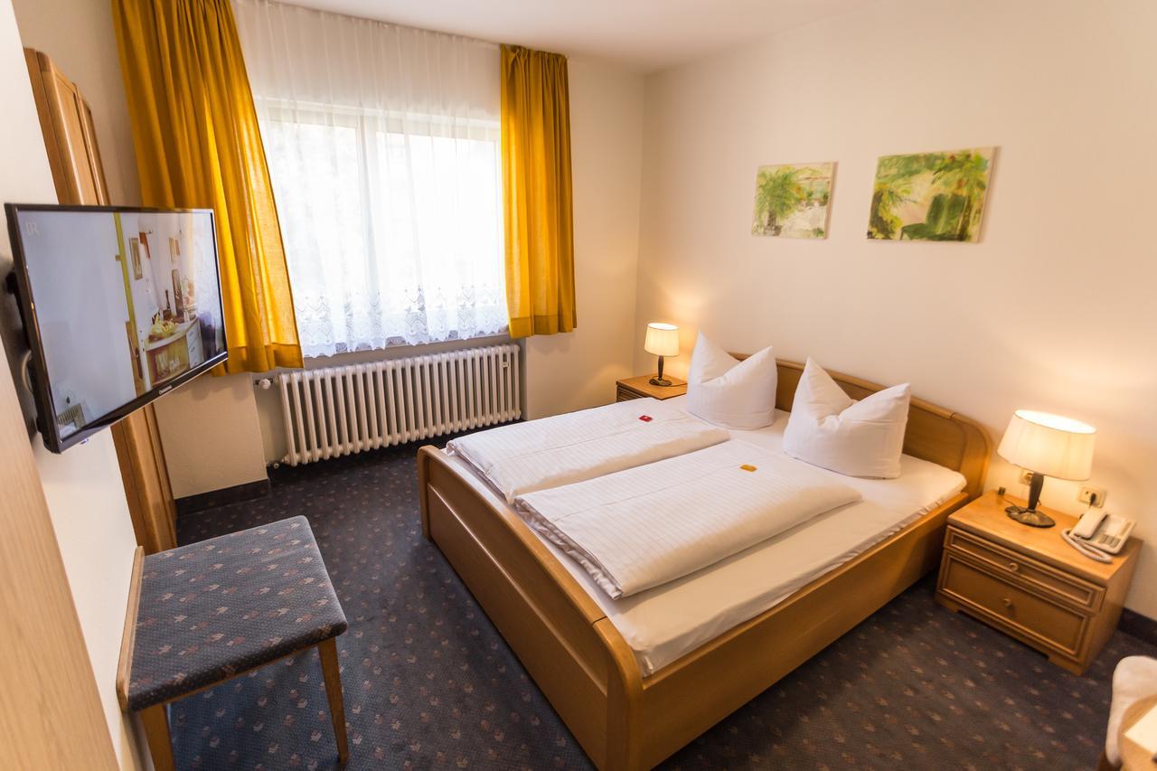 Hotel Loewen Randersacker Extérieur photo