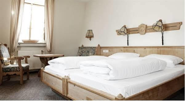 Hotel Loewen Randersacker Extérieur photo